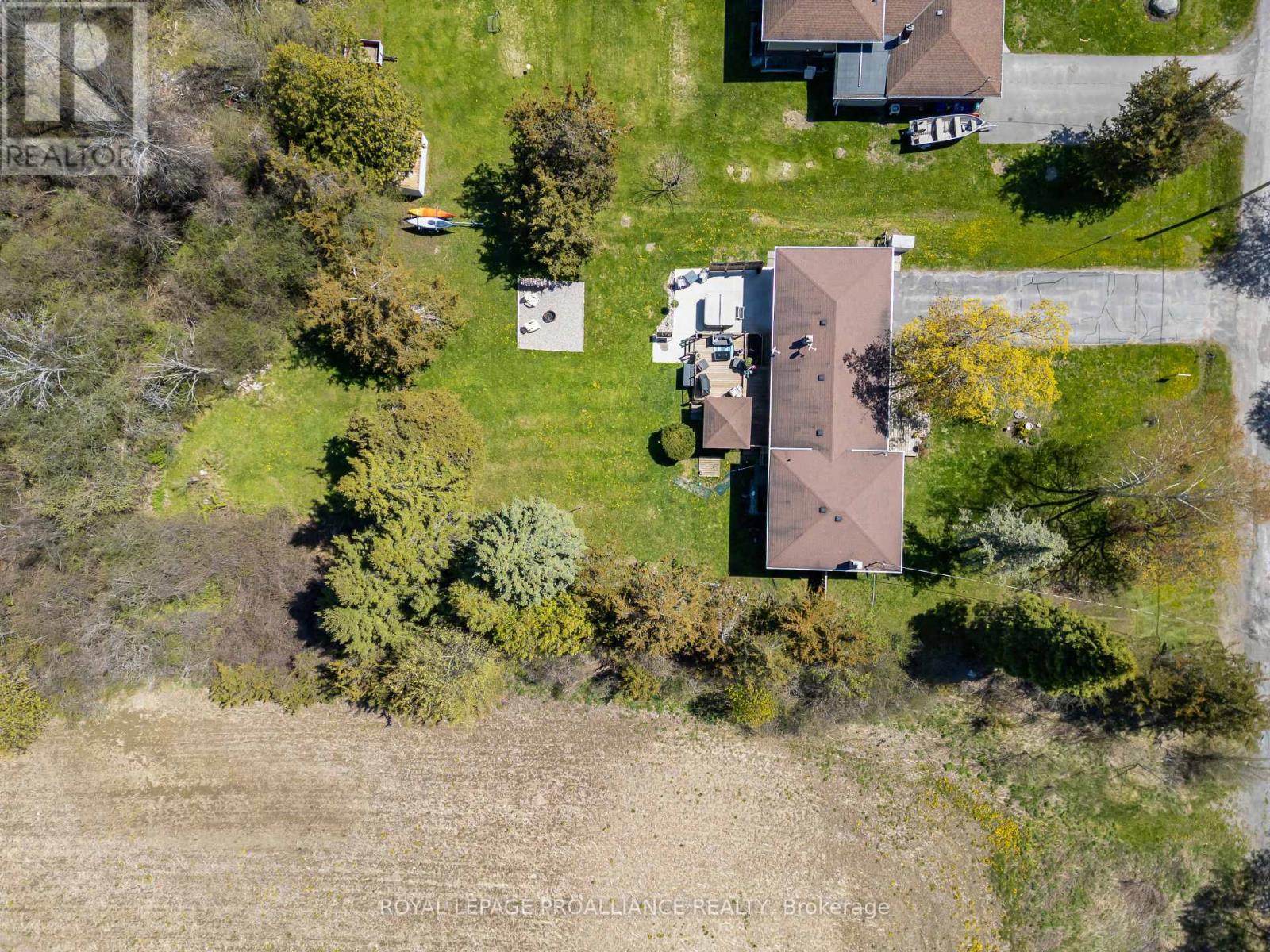 202 HUNTINGWOOD DRIVE - 44