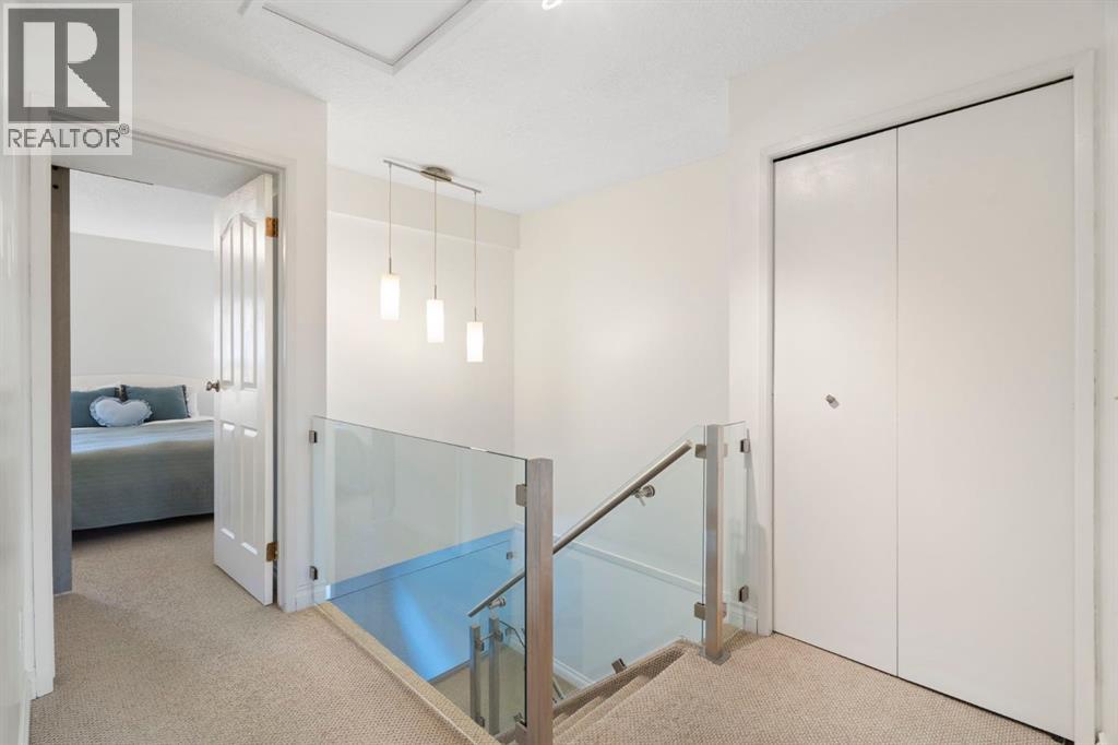 18 Glamis Gardens SW - 11
