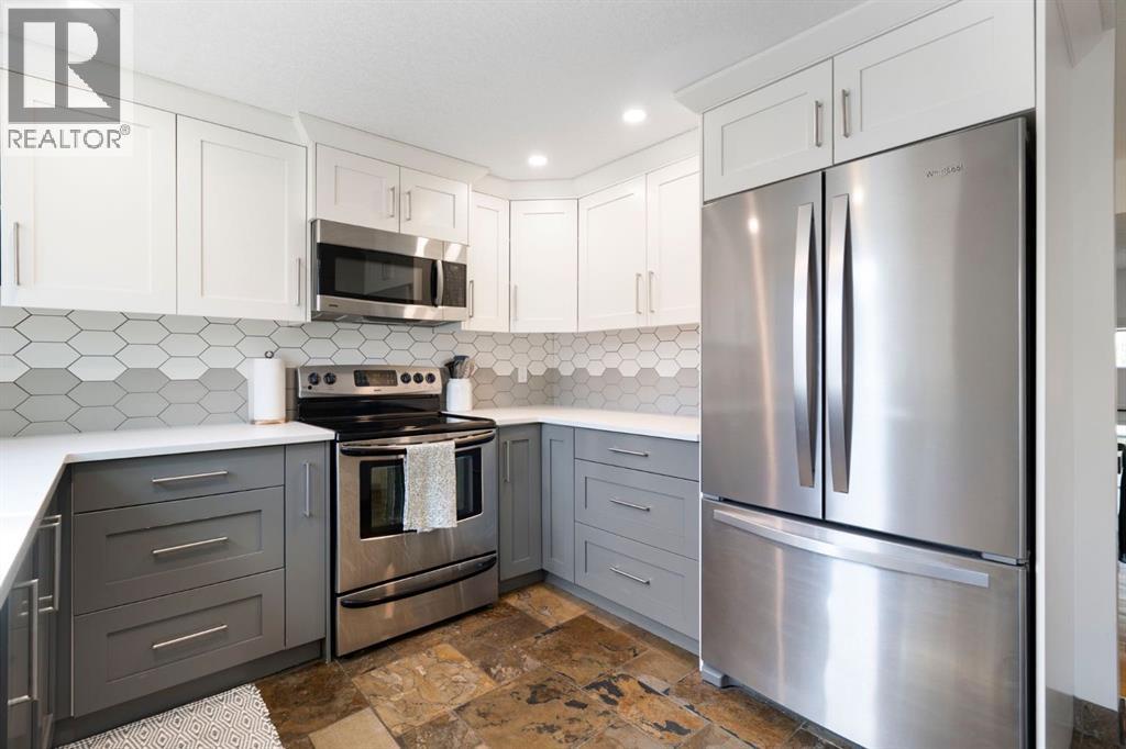 18 Glamis Gardens SW - 8