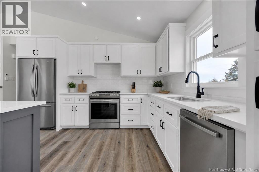 17 Christopher Avenue - 11