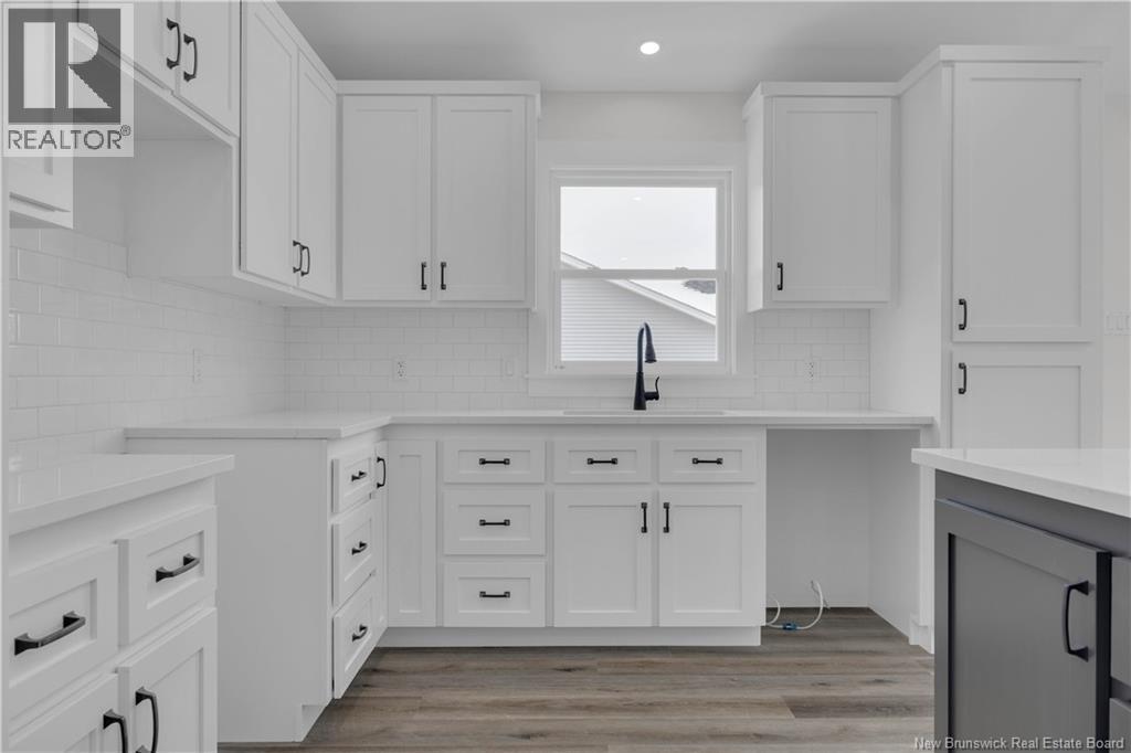 17 Christopher Avenue - 14