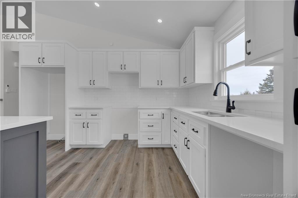 17 Christopher Avenue - 12