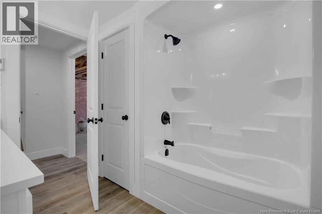 17 Christopher Avenue - 33
