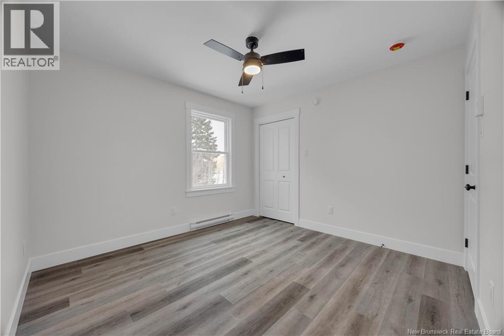 17 Christopher Avenue - 28