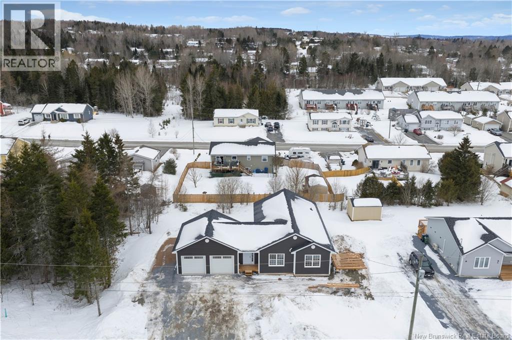17 Christopher Avenue - 44