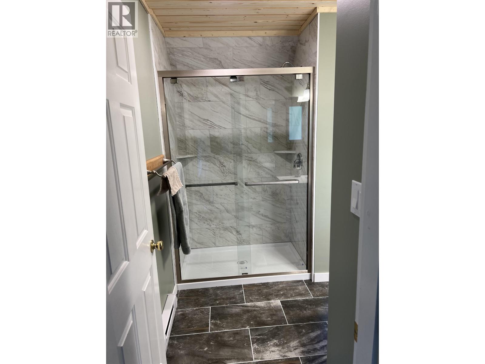 3382 BRADLEY CREEK ROAD - 24