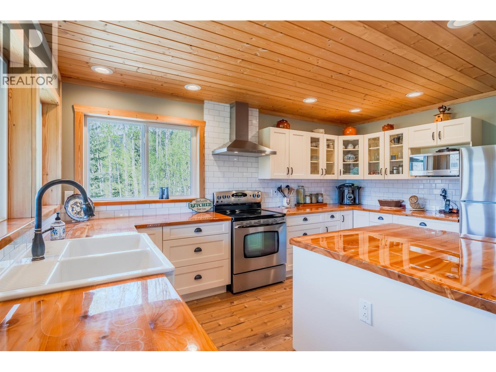 3382 BRADLEY CREEK ROAD - 13