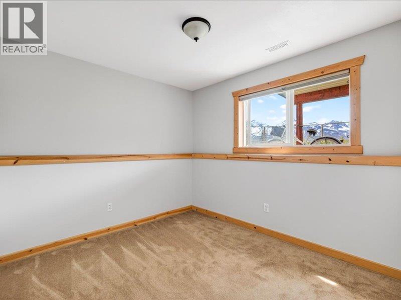 4C SPRUCE Place, Fernie