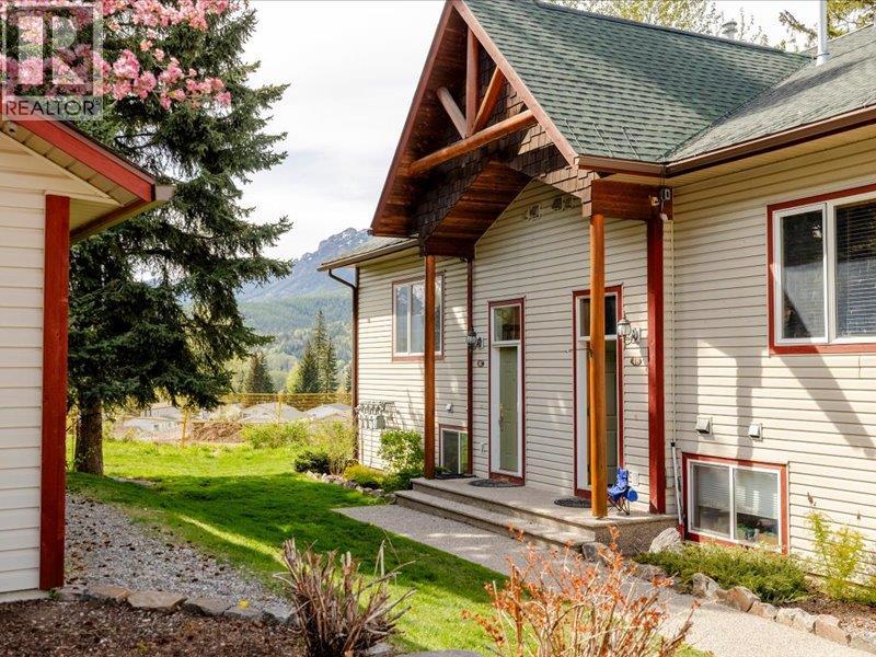 4C SPRUCE Place, Fernie