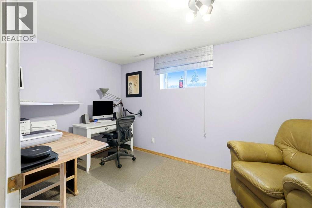 8303 Bowglen Road NW - 23
