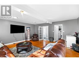6 Dillon Crescent thumbnail 15