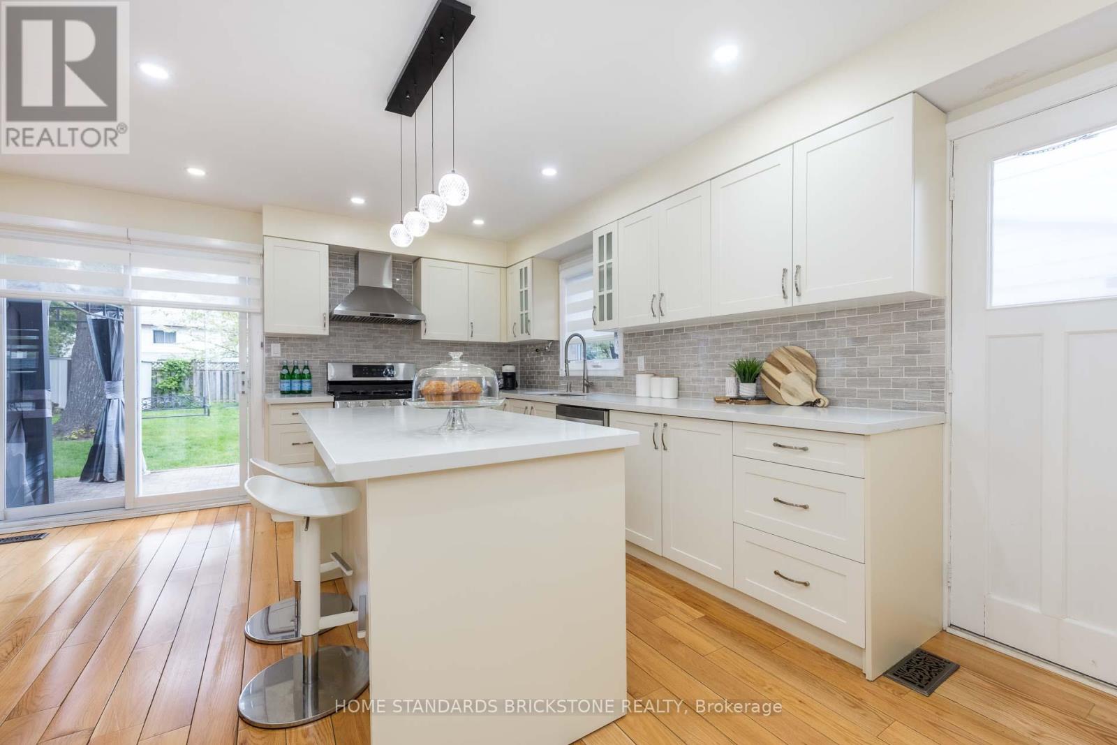 10 CHUMLEIGH CRESCENT - 13