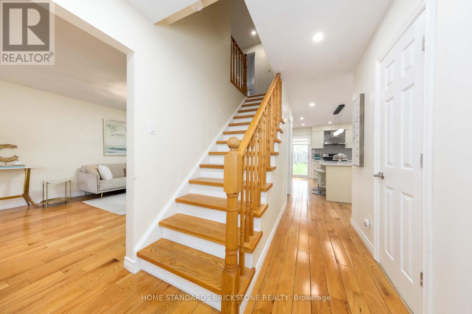 10 CHUMLEIGH CRESCENT - 16