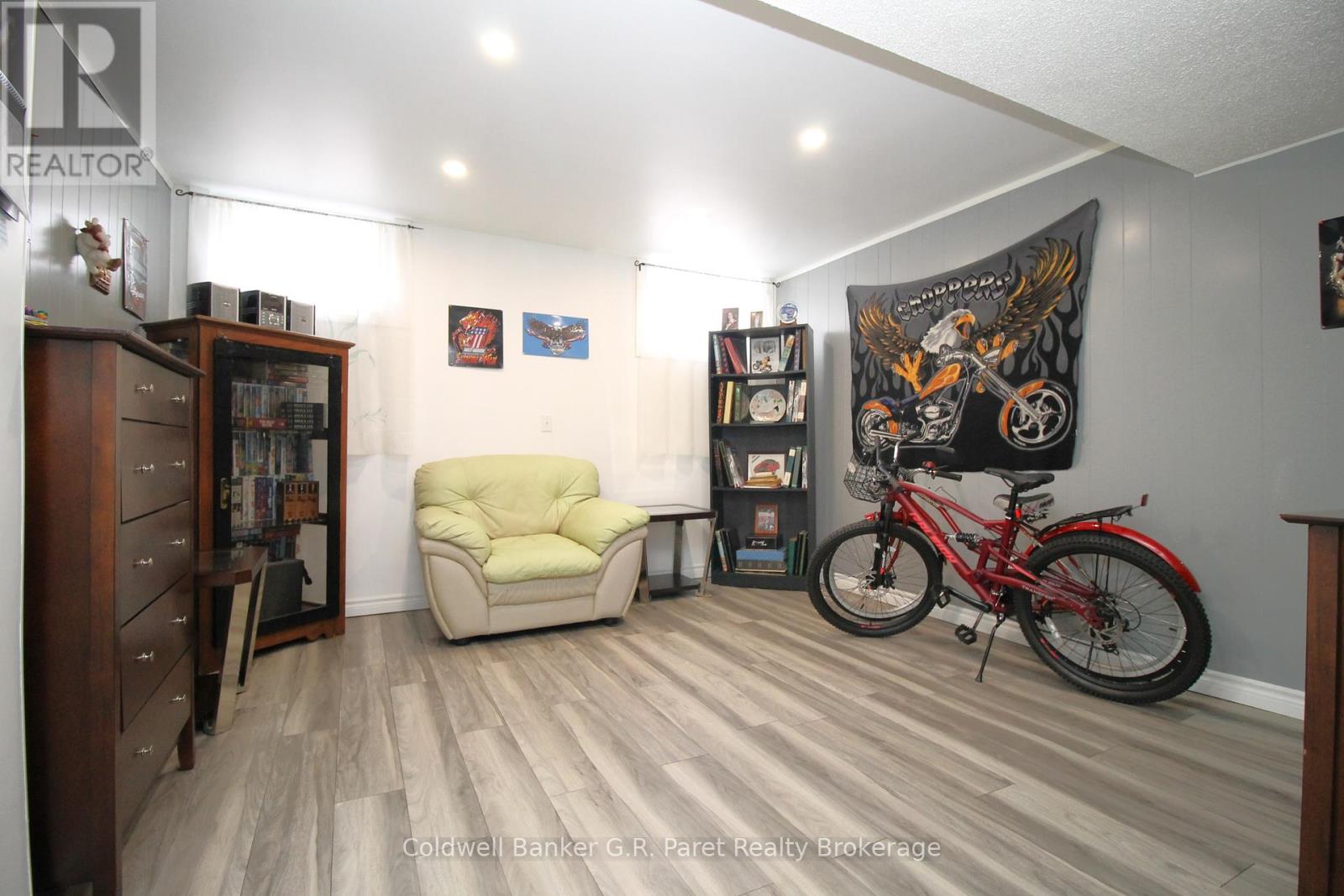777 JAMES STREET - 13