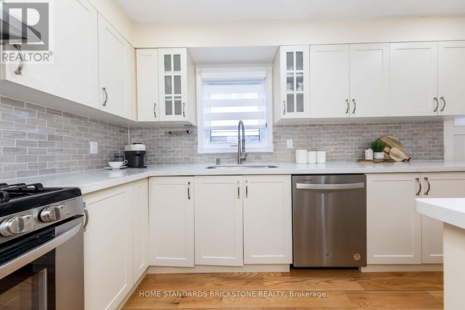 10 CHUMLEIGH CRESCENT - 11
