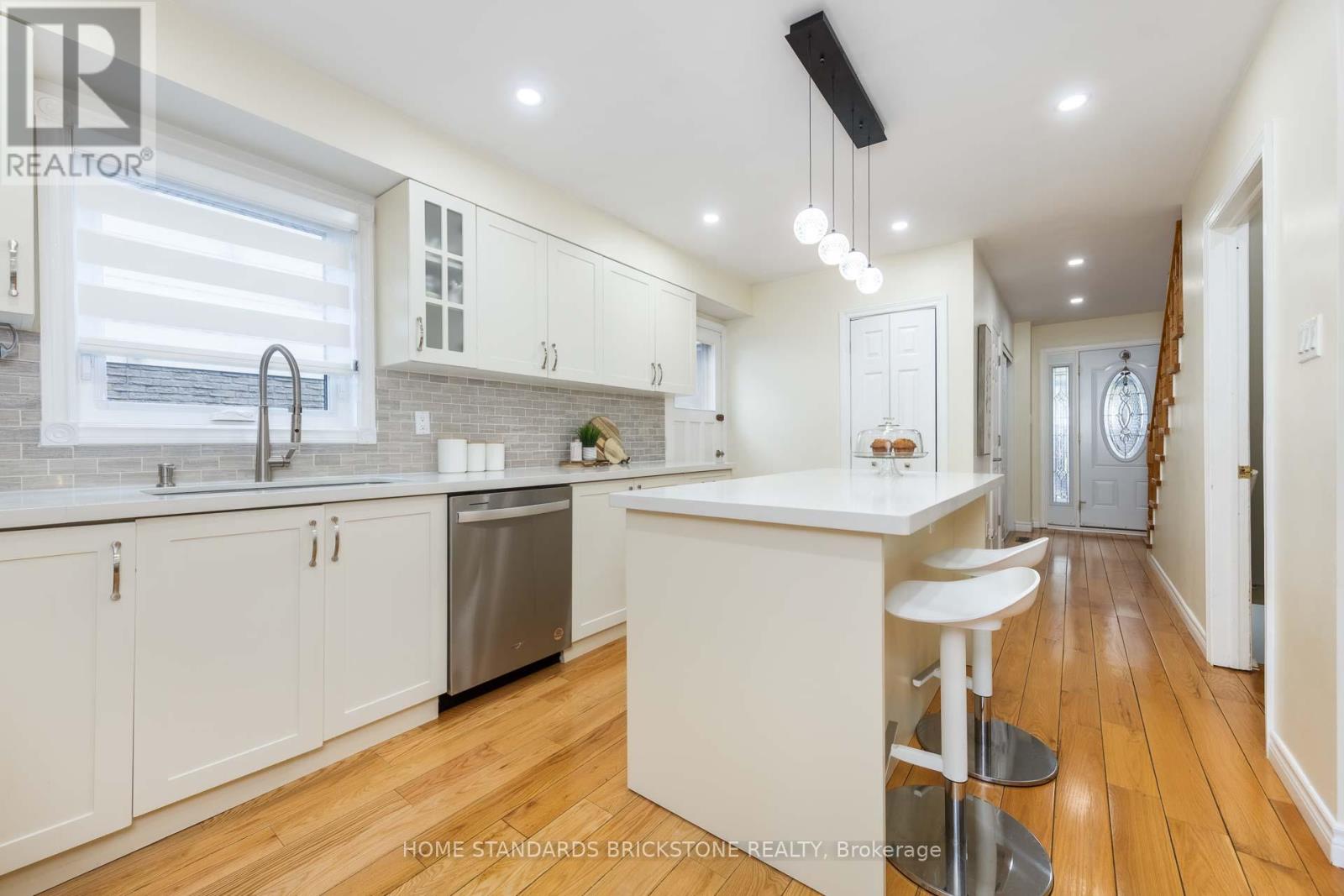 10 CHUMLEIGH CRESCENT - 8
