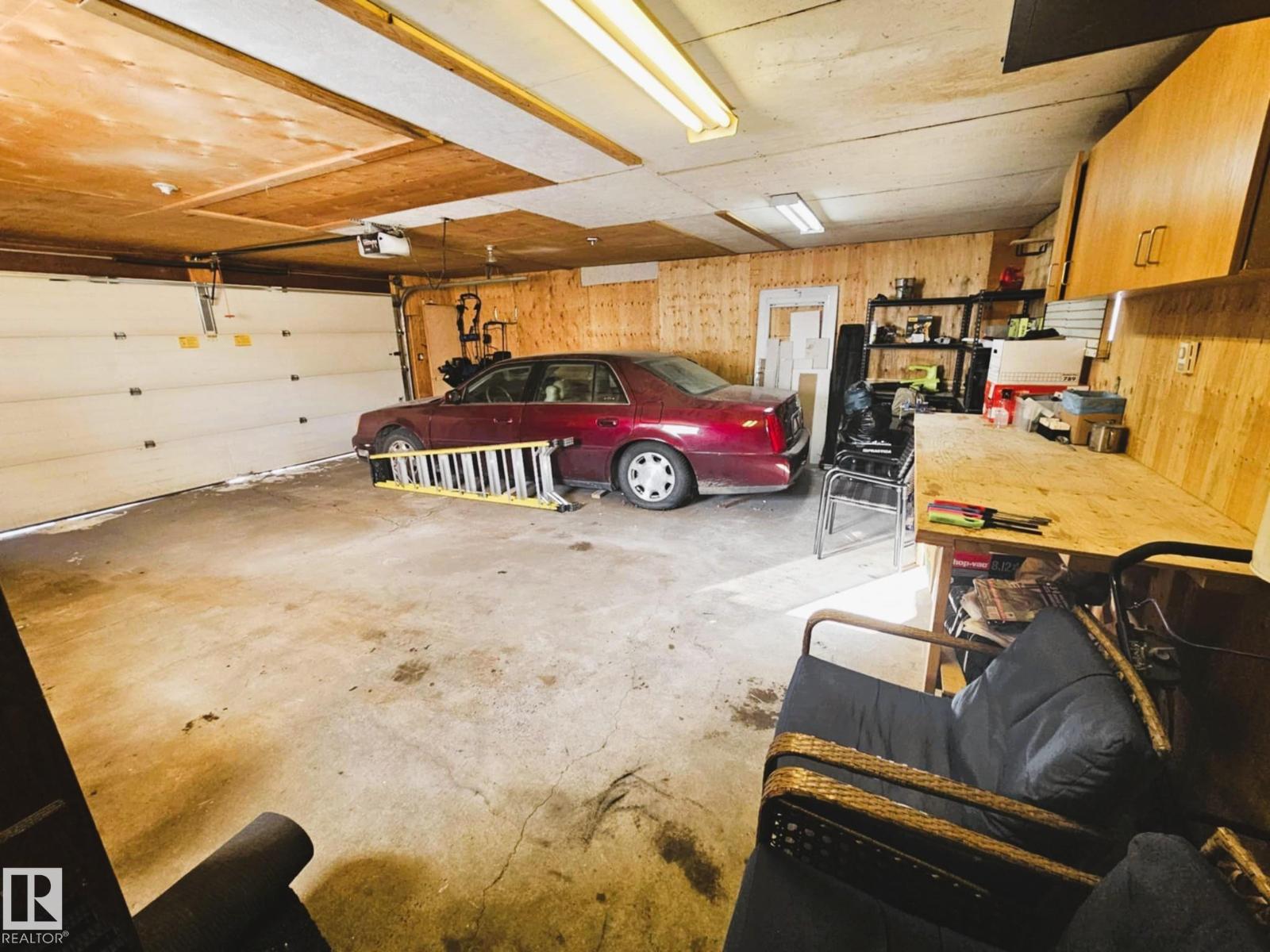 8512 131 AV NW - 33