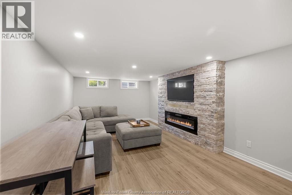 3881 MOUNT CARMEL DRIVE, Windsor, Ontario, N9G2C6 — Photo 11
