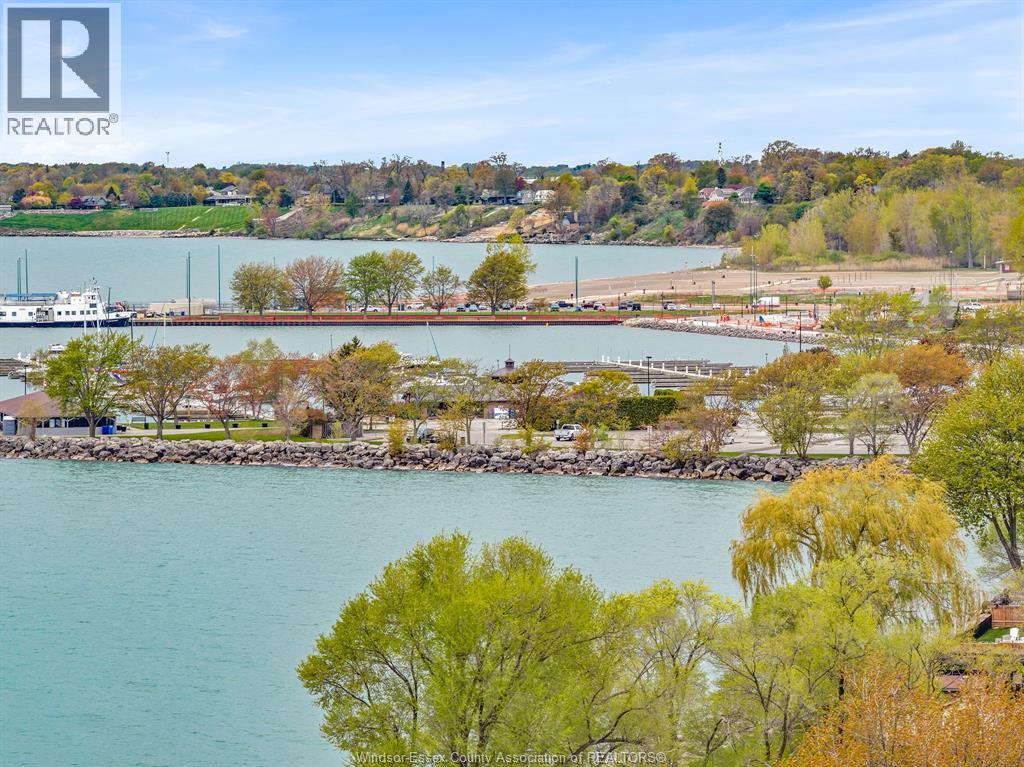 162 Robson Rd - 32