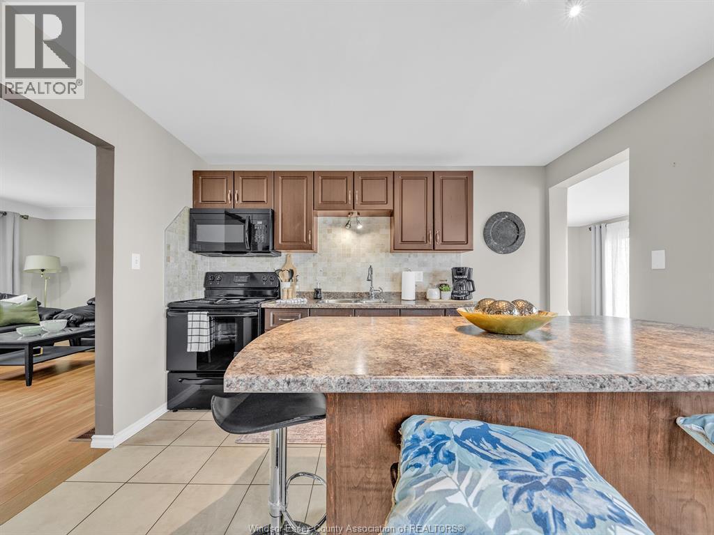 162 Robson Rd - 9