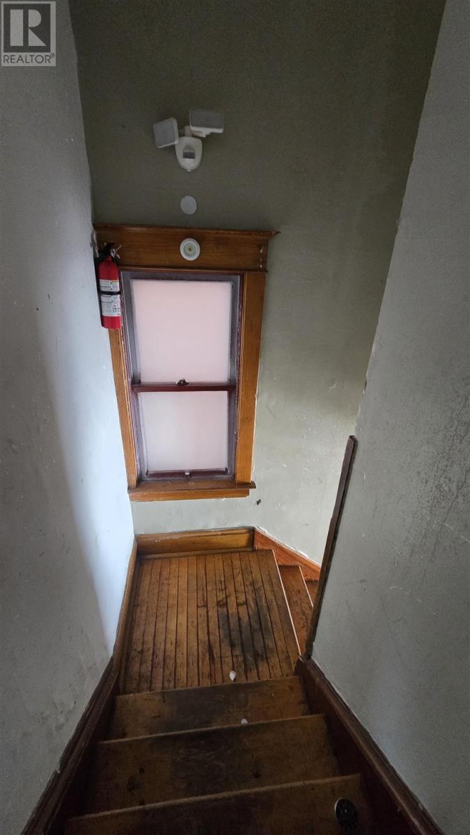 246 St. James ST - 16