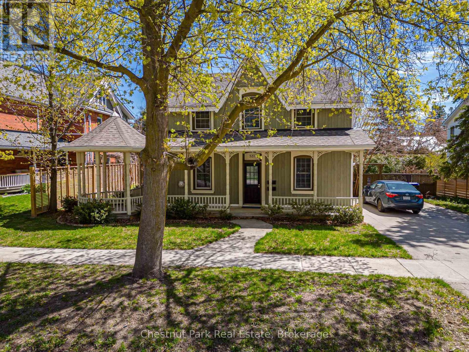 537 STE MARIE STREET - 2