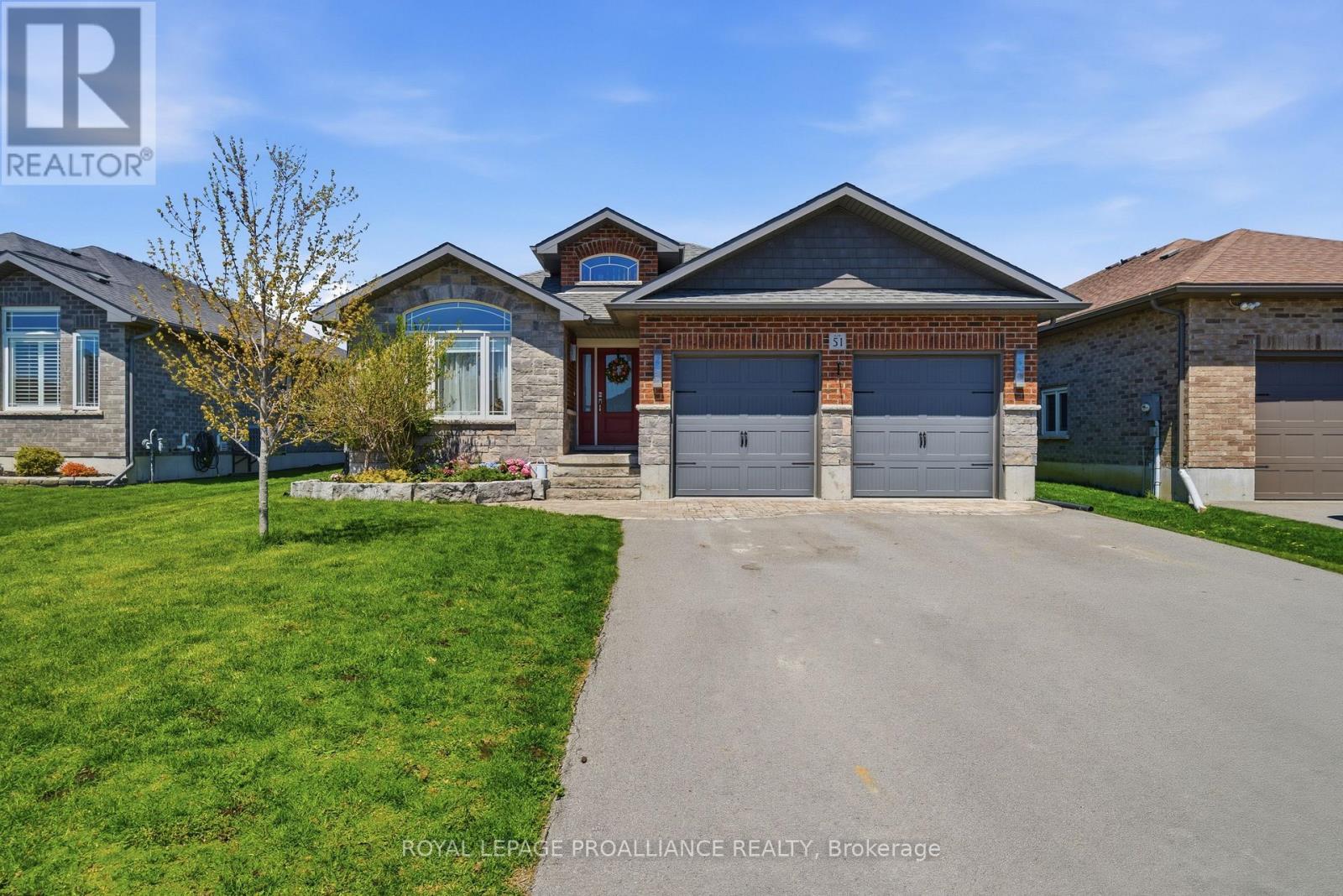 51 CREWS CRESCENT - 1