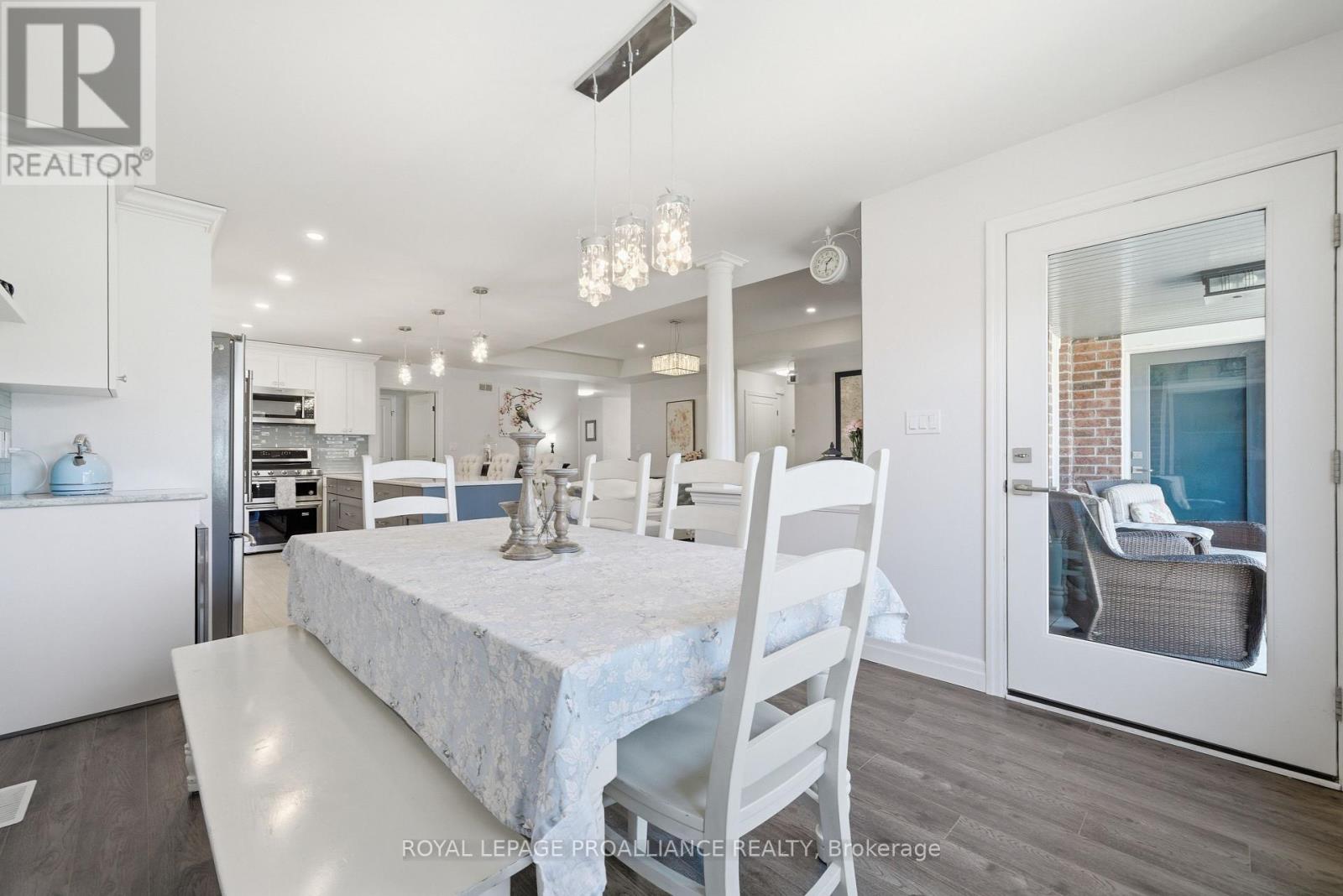 51 CREWS CRESCENT - 19