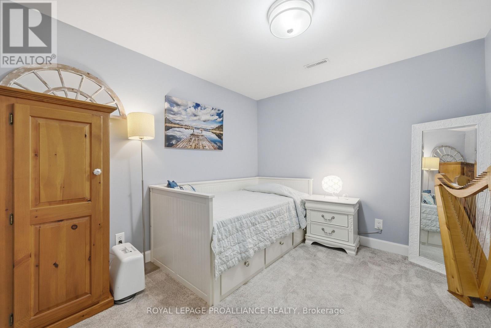 51 CREWS CRESCENT - 33