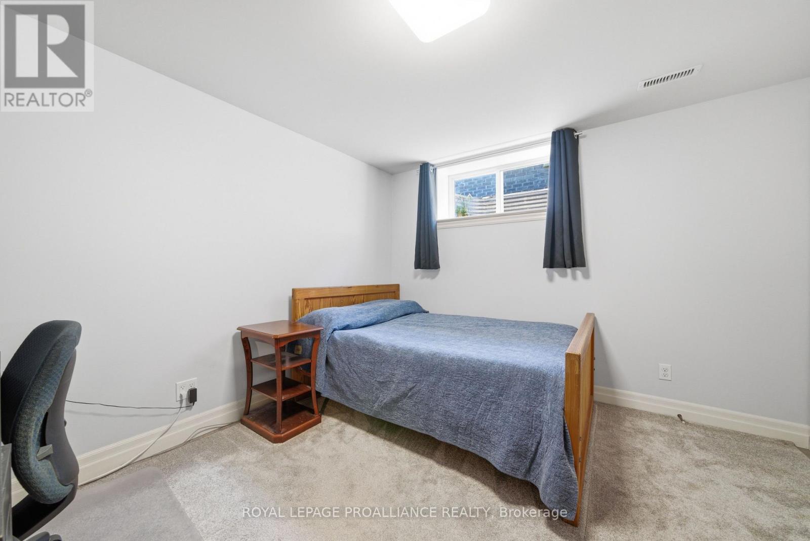 51 CREWS CRESCENT - 34