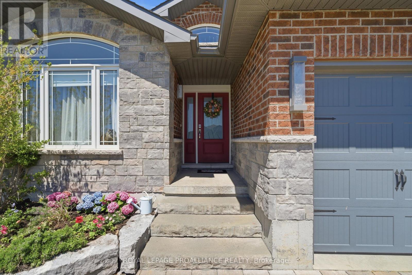 51 CREWS CRESCENT - 4