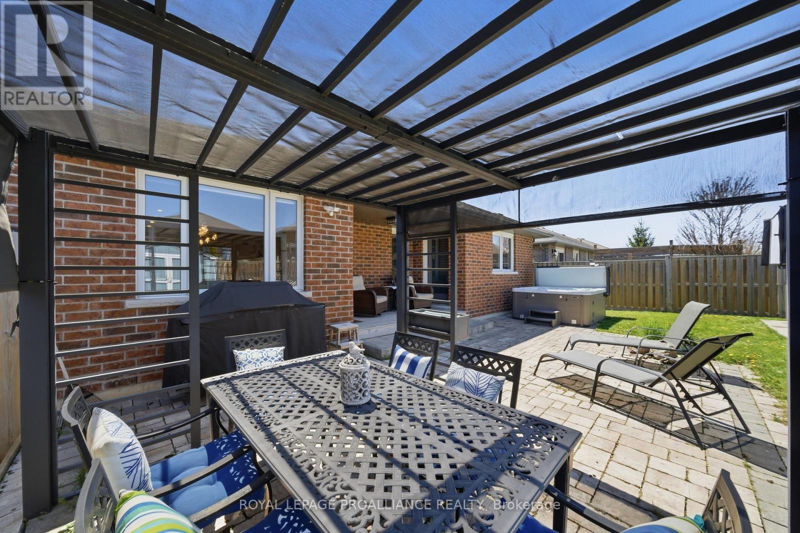 51 CREWS CRESCENT - 41