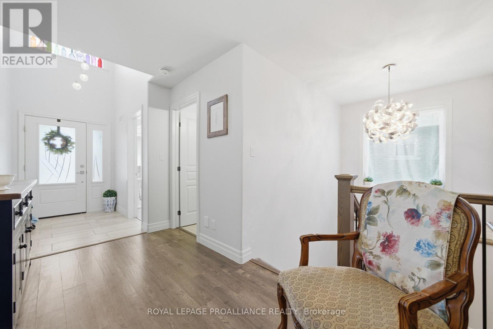 51 CREWS CRESCENT - 6