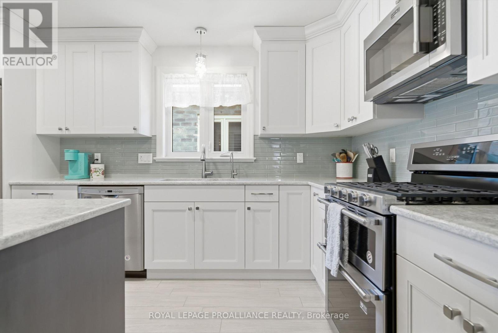51 CREWS CRESCENT - 8