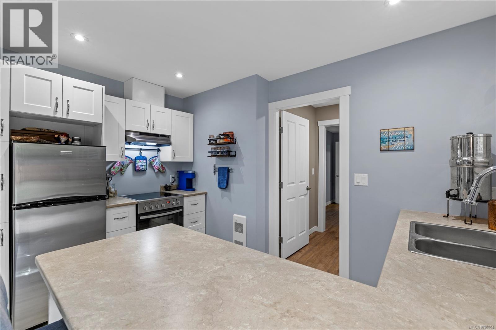 375 Temple St - 44