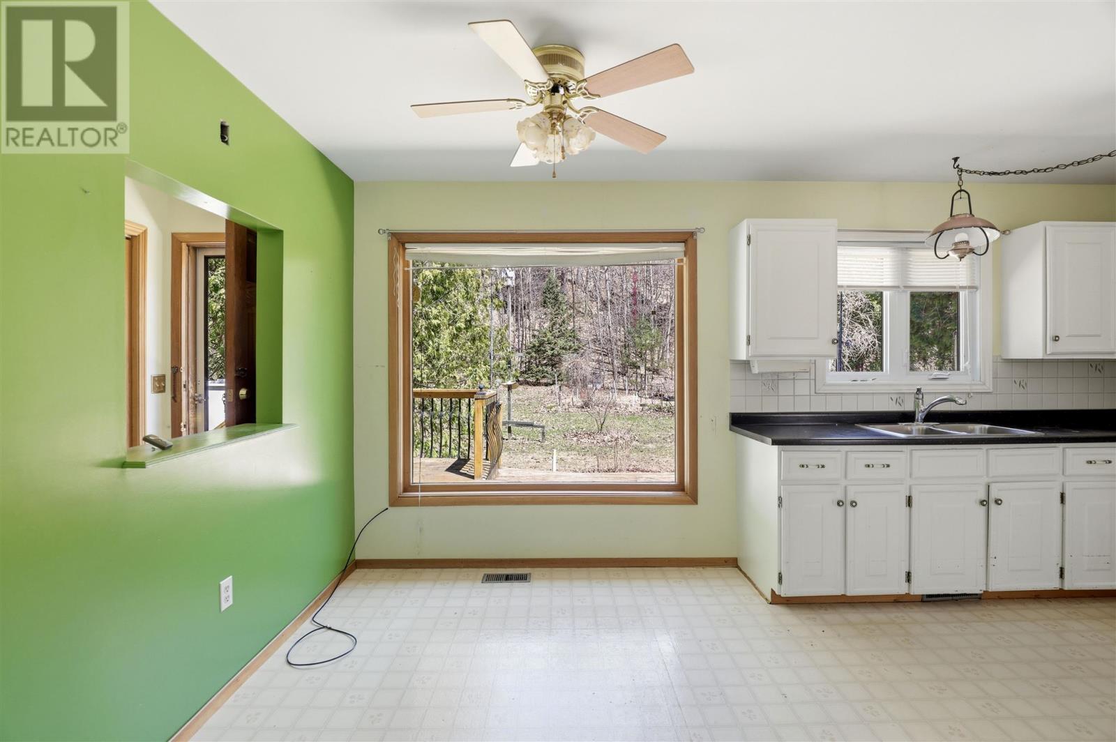 4562 Second LIN W, Prince Township, Ontario, P6A6K4 — Photo 15