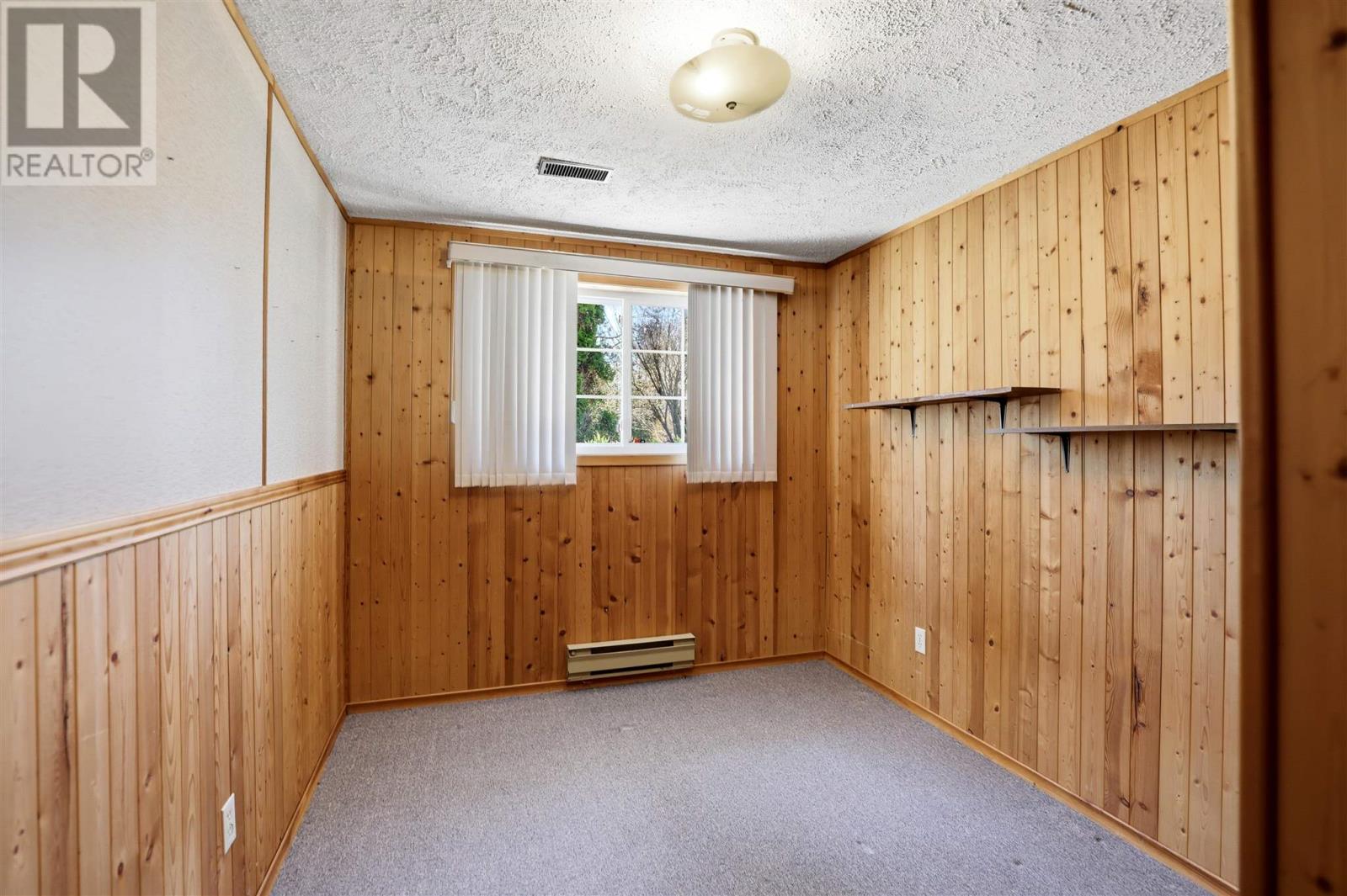 4562 Second LIN W, Prince Township, Ontario, P6A6K4 — Photo 4