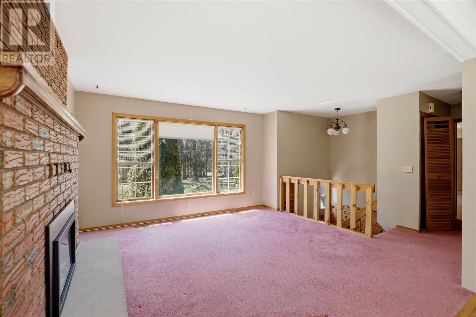 4562 Second LIN W, Prince Township, Ontario, P6A6K4 — Photo 10