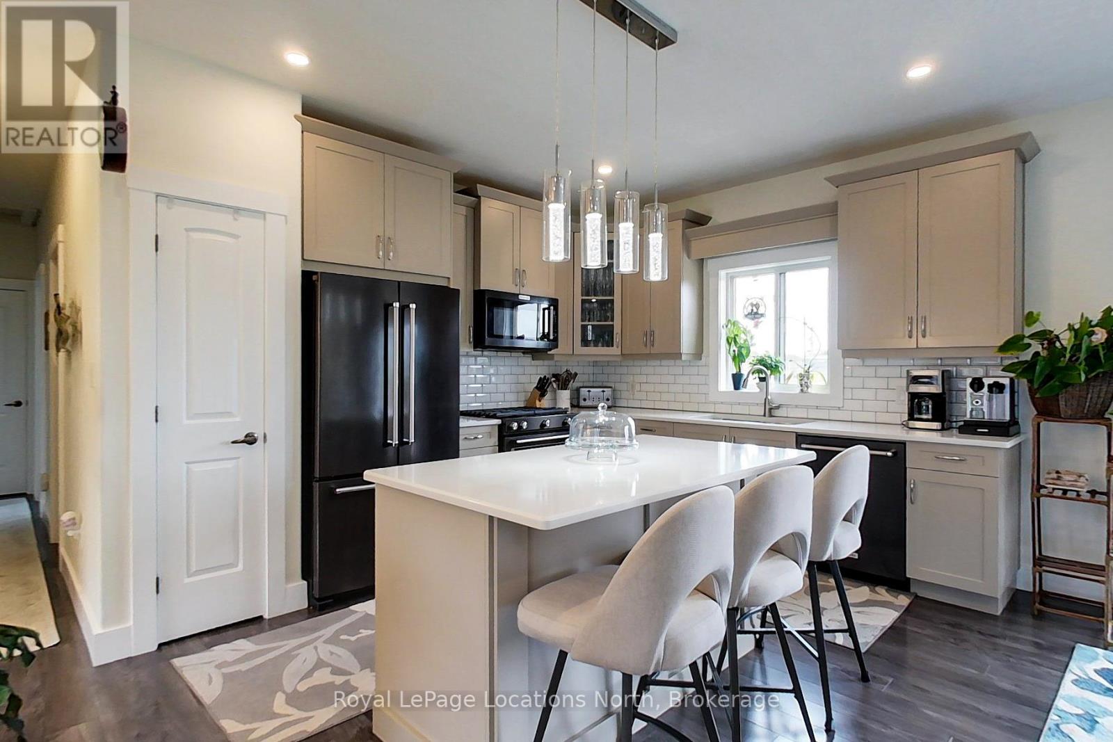 204 MACTAY DRIVE - 10