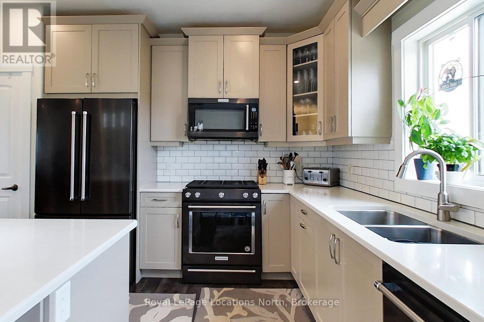 204 MACTAY DRIVE - 12