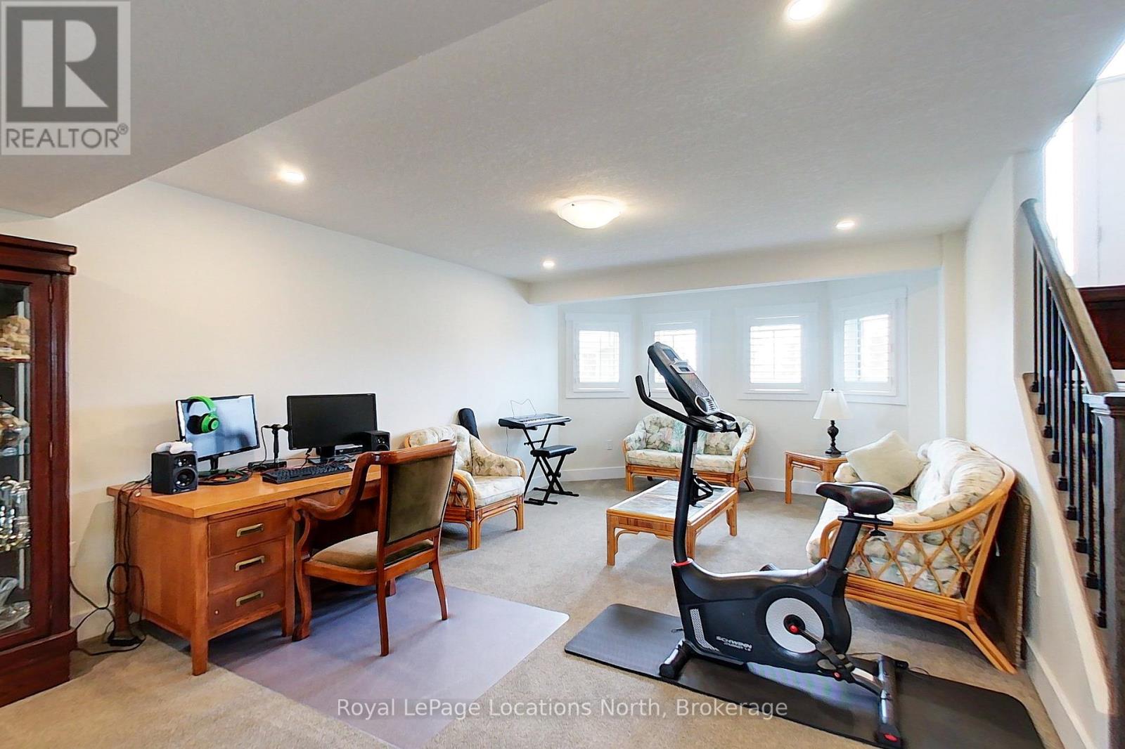 204 MACTAY DRIVE - 41