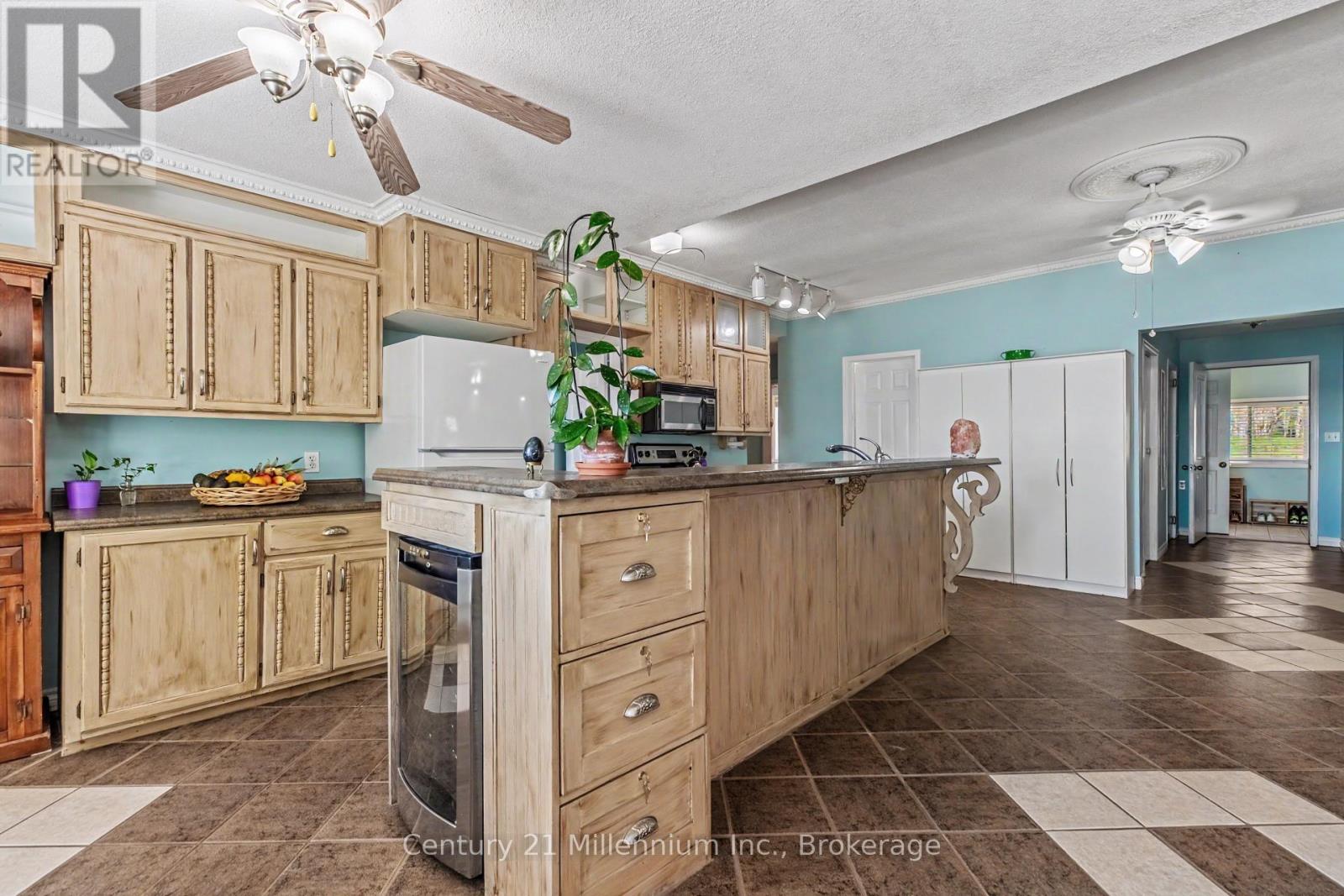 117 KIOWANA BEACH ROAD - 21