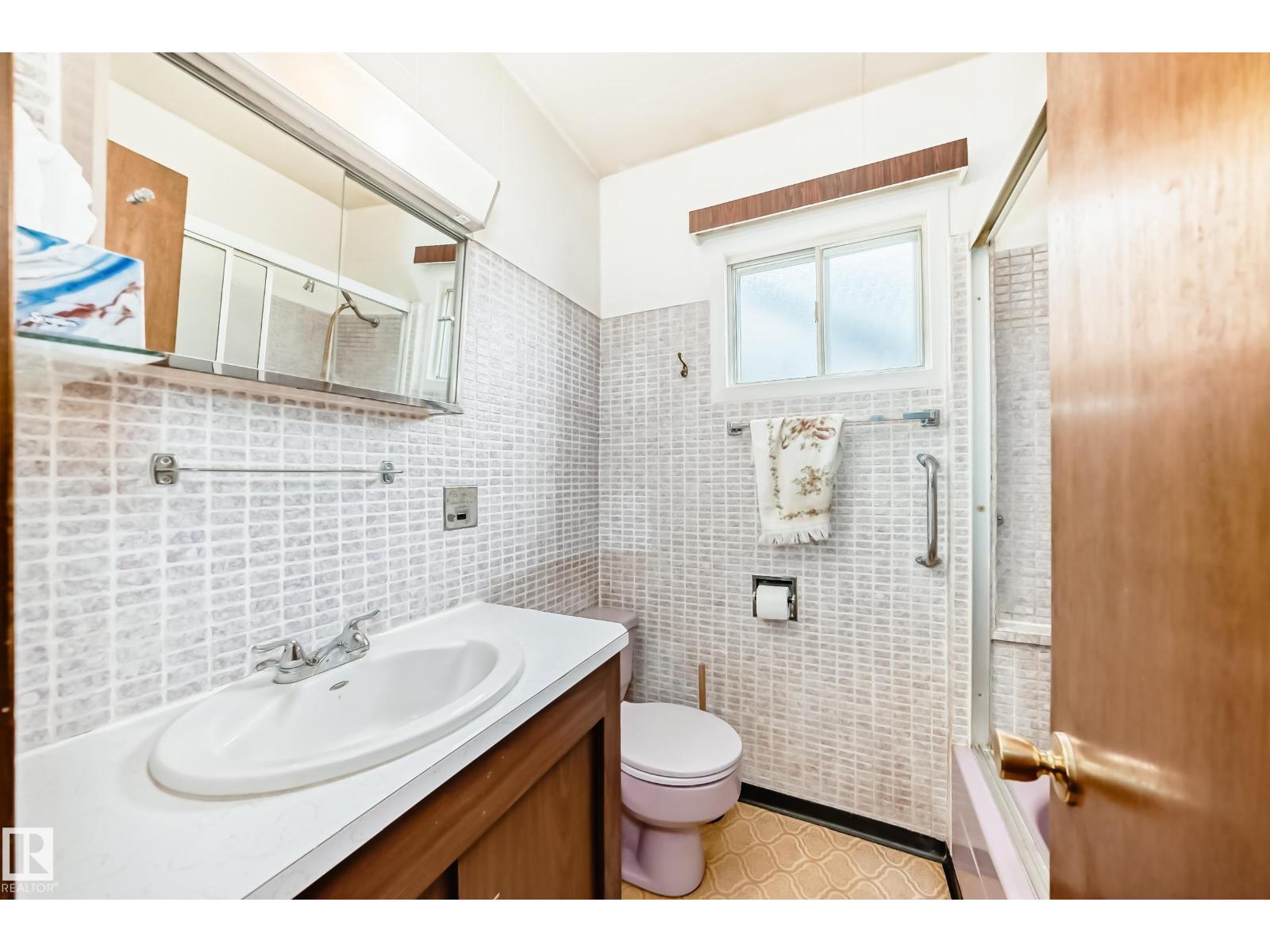 11929 91 ST NW - 20
