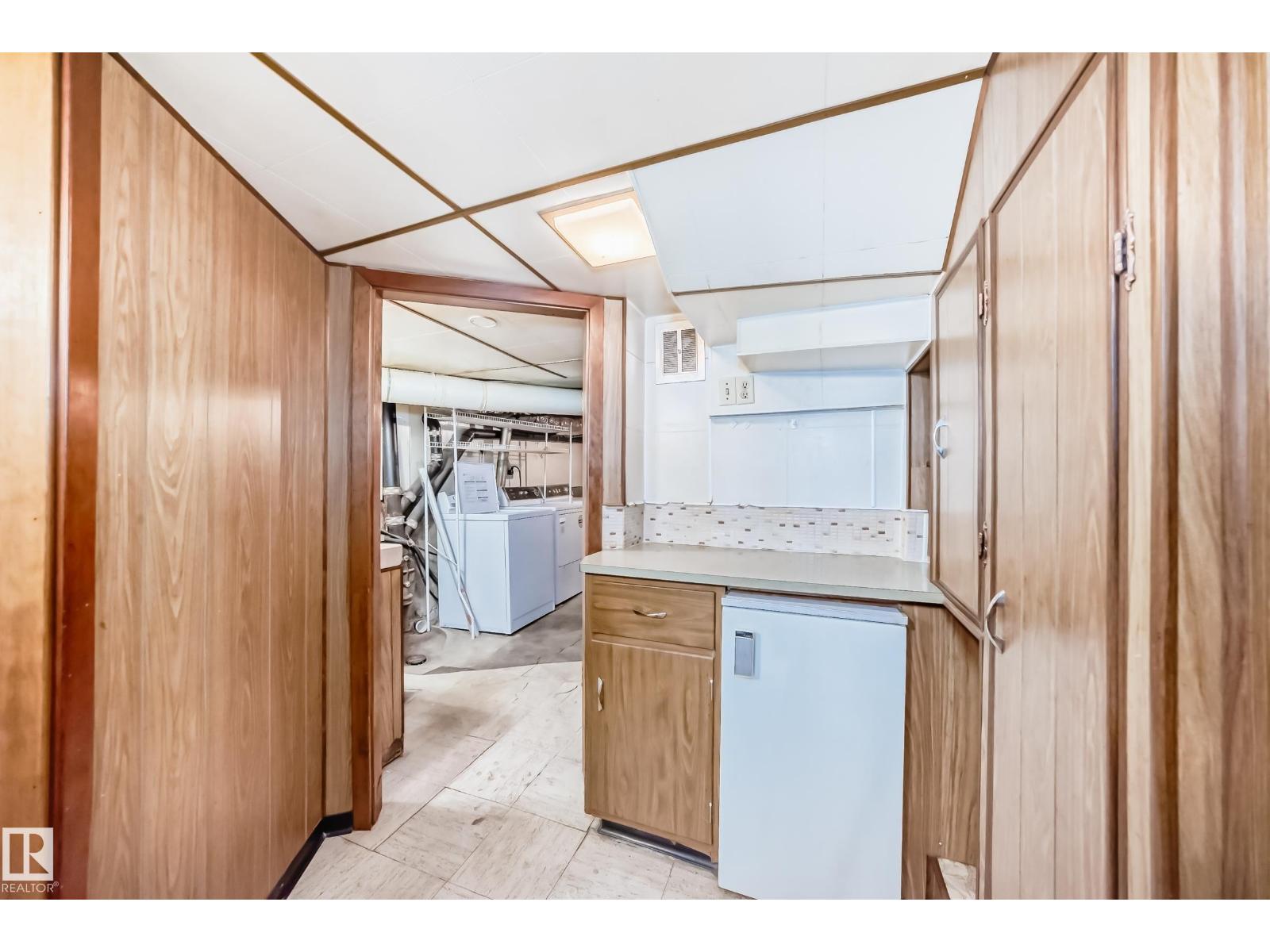 11929 91 ST NW - 40