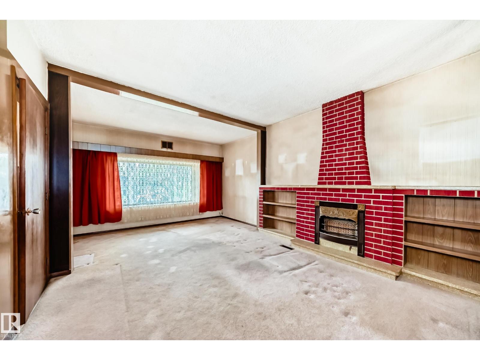 11929 91 ST NW - 9