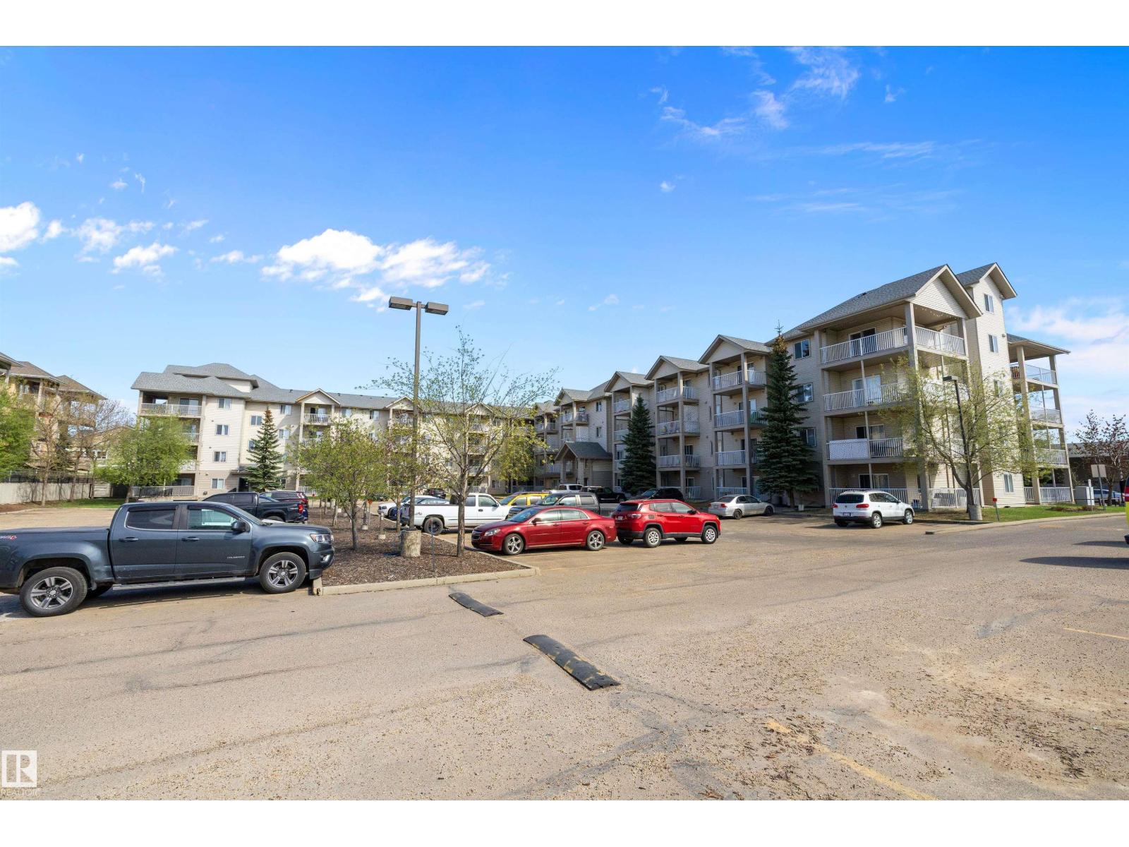 #415 12550 140 AV NW - 4