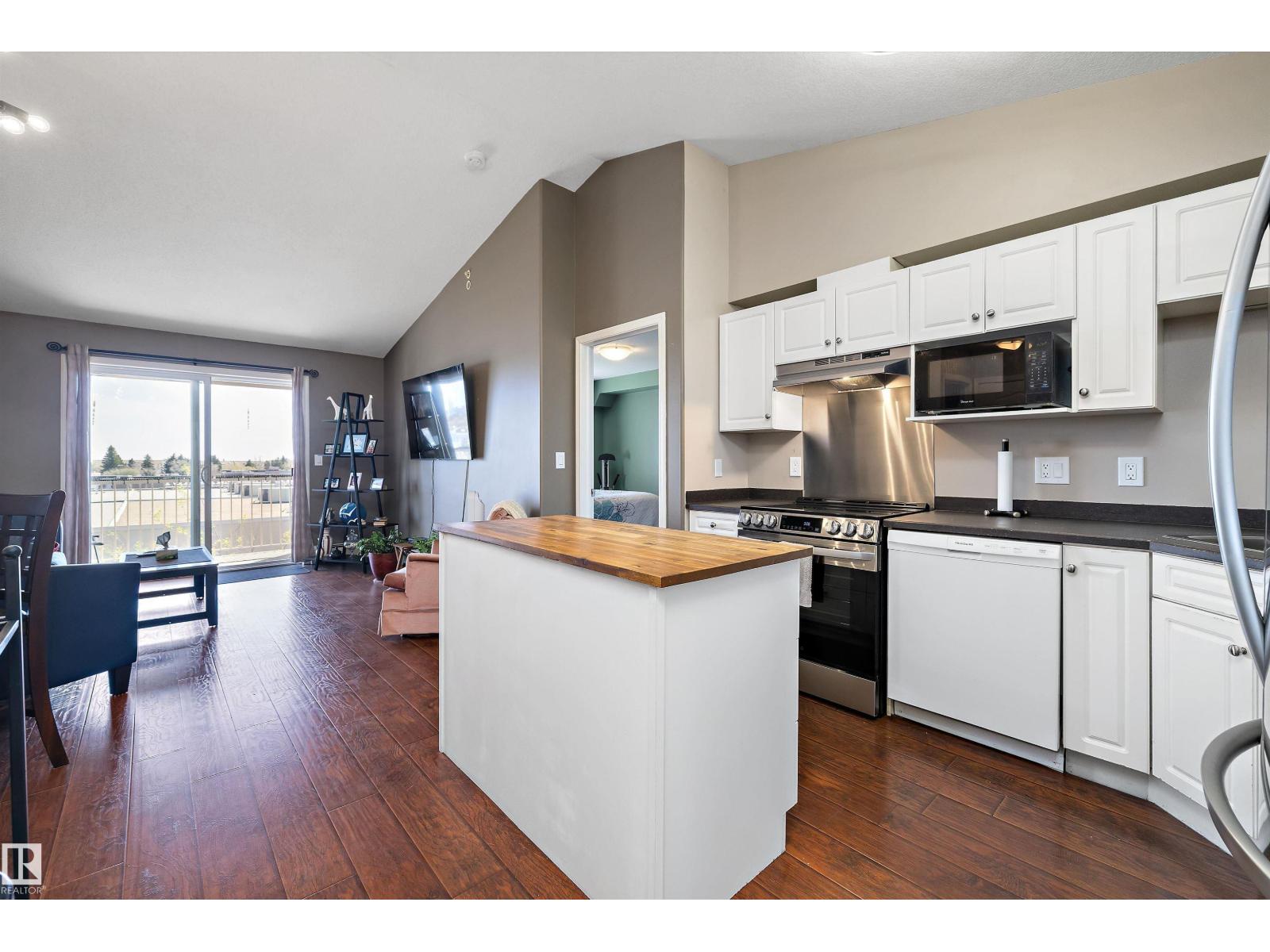 #415 12550 140 AV NW - 6