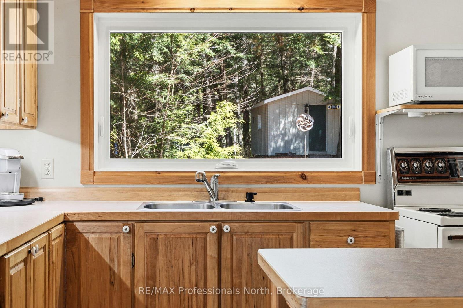 10469 LITTLE HAWK LAKE WAO - 9