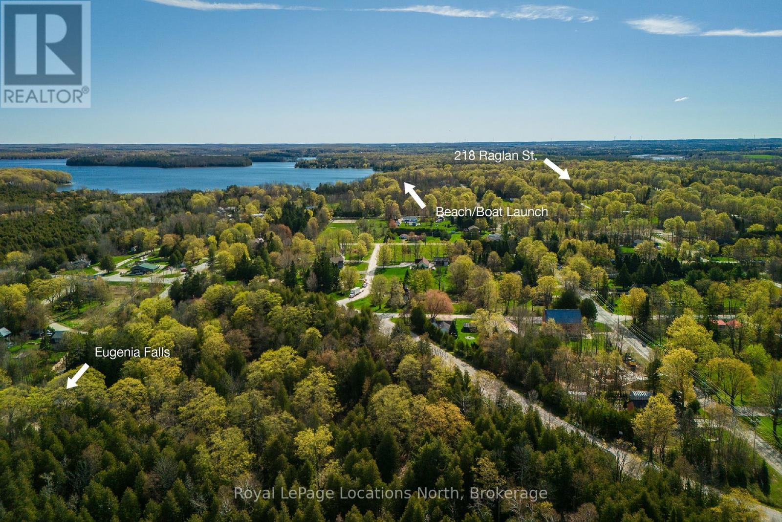 218 RAGLAN STREET - 2