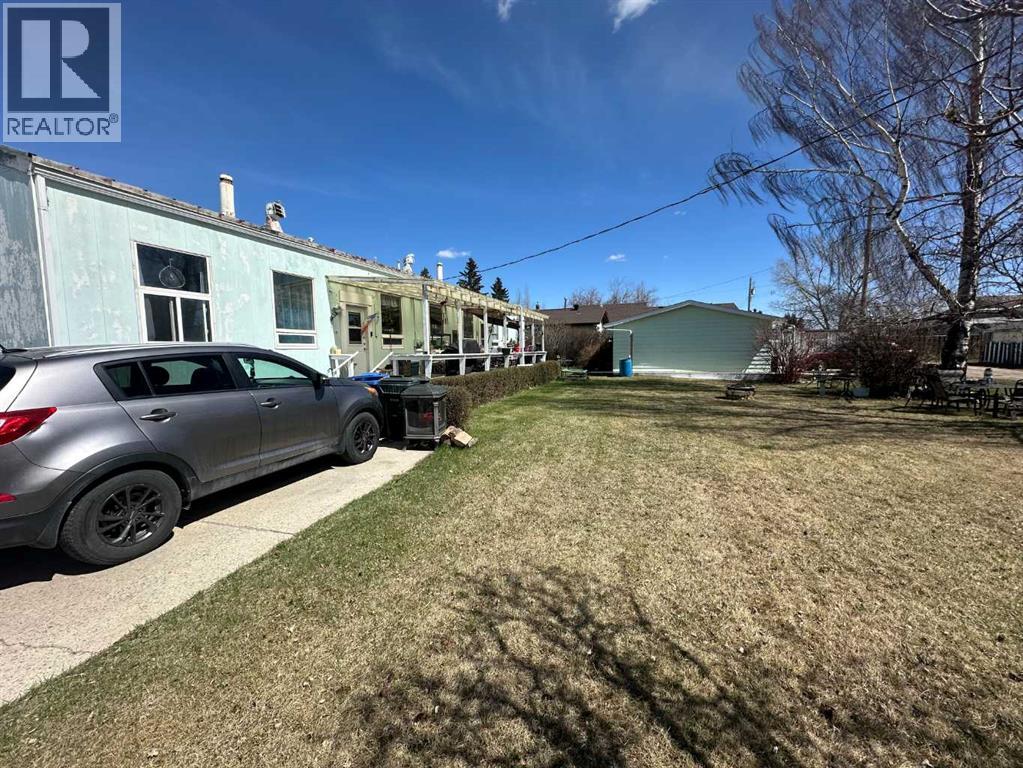 1435 22 Avenue - 1